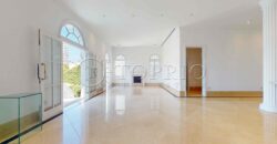 Casa Triplex de Luxo à Venda no Jardim Pernambuco, Leblon – 506m², 5 Quartos, Piscina e Elevador Interno