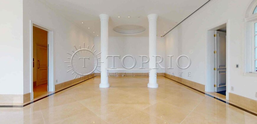 Casa Triplex de Luxo à Venda no Jardim Pernambuco, Leblon – 506m², 5 Quartos, Piscina e Elevador Interno