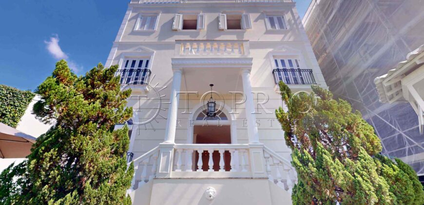 Casa Triplex de Luxo à Venda no Jardim Pernambuco, Leblon – 506m², 5 Quartos, Piscina e Elevador Interno