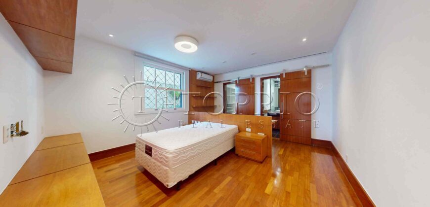 Casa Triplex de Luxo à Venda no Jardim Pernambuco, Leblon – 506m², 5 Quartos, Piscina e Elevador Interno