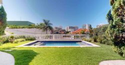 Casa Triplex de Luxo à Venda no Jardim Pernambuco, Leblon – 506m², 5 Quartos, Piscina e Elevador Interno