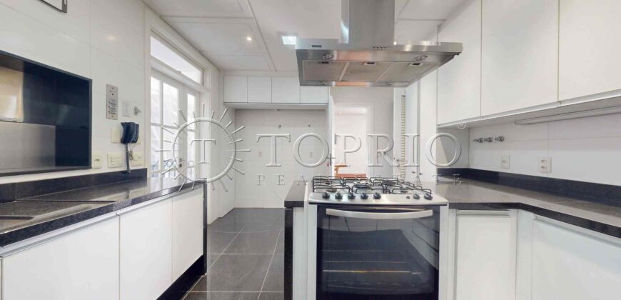Casa Triplex de Luxo à Venda no Jardim Pernambuco, Leblon – 506m², 5 Quartos, Piscina e Elevador Interno