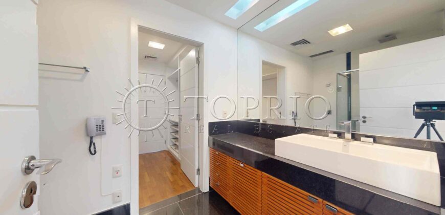 Casa Triplex de Luxo à Venda no Jardim Pernambuco, Leblon – 506m², 5 Quartos, Piscina e Elevador Interno