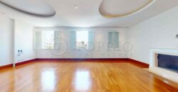 Casa Triplex de Luxo à Venda no Jardim Pernambuco, Leblon – 506m², 5 Quartos, Piscina e Elevador Interno