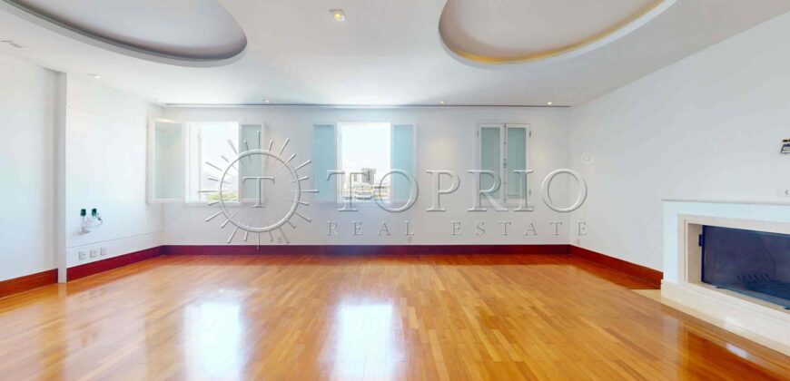 Casa Triplex de Luxo à Venda no Jardim Pernambuco, Leblon – 506m², 5 Quartos, Piscina e Elevador Interno