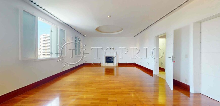 Casa Triplex de Luxo à Venda no Jardim Pernambuco, Leblon – 506m², 5 Quartos, Piscina e Elevador Interno