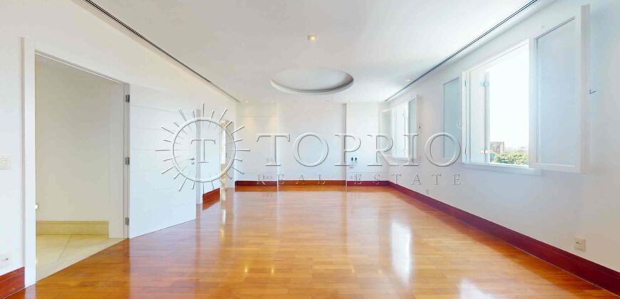 Casa Triplex de Luxo à Venda no Jardim Pernambuco, Leblon – 506m², 5 Quartos, Piscina e Elevador Interno