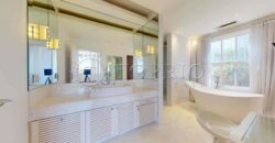 Casa Triplex de Luxo à Venda no Jardim Pernambuco, Leblon – 506m², 5 Quartos, Piscina e Elevador Interno
