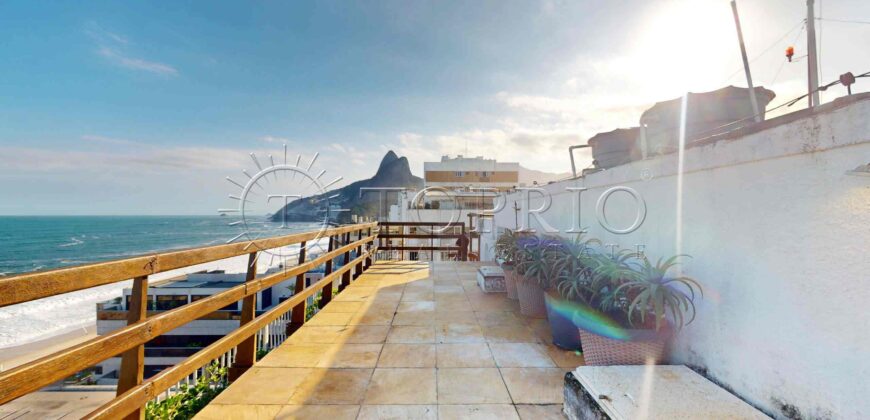 Cobertura Duplex à Venda no Leblon com 385 m², Piscina e Vista Panorâmica para o Mar