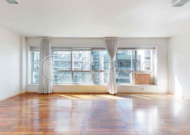 Apartamento de Luxo à Venda no Leblon com 150 m² e Vista Lateral para o Mar