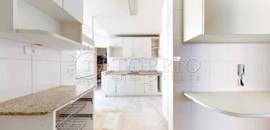 Apartamento de Luxo à Venda no Leblon com 150 m² e Vista Lateral para o Mar