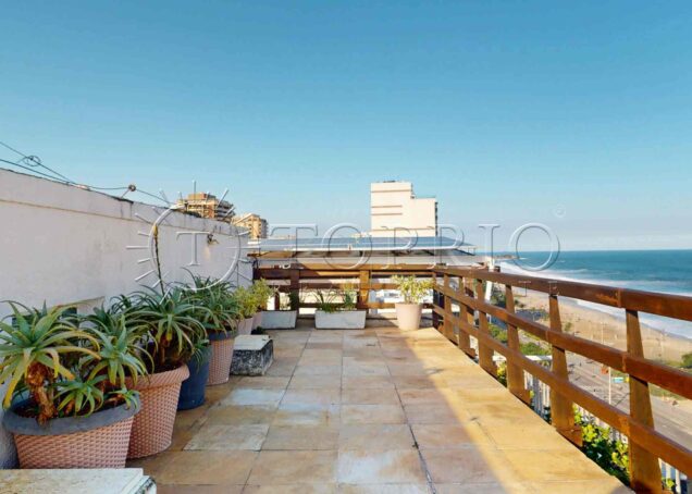 Cobertura Duplex à Venda no Leblon com 385 m², Piscina e Vista Panorâmica para o Mar