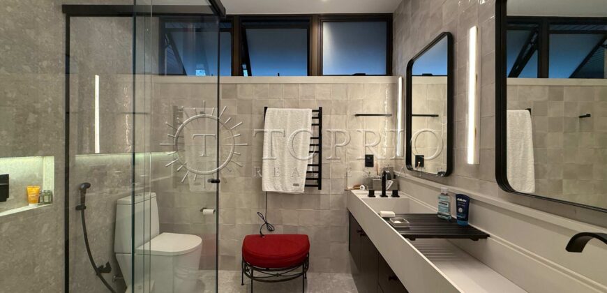 Apartamento de Luxo à Venda em Copacabana – 371 m², 4 Suítes, Frente Mar e Vista para o Forte de Copacabana