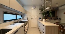 Apartamento de Luxo à Venda em Copacabana – 371 m², 4 Suítes, Frente Mar e Vista para o Forte de Copacabana