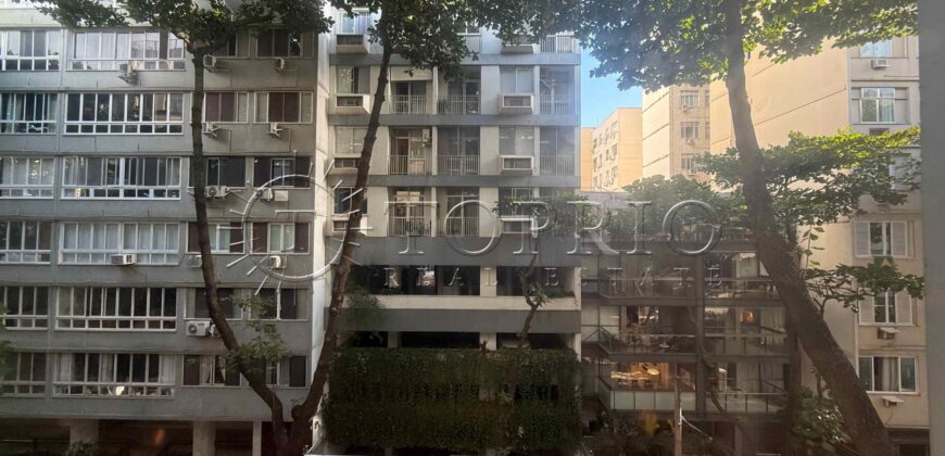 Apartamento à Venda em Ipanema com 120 m², 3 Quartos e Porteira Fechada