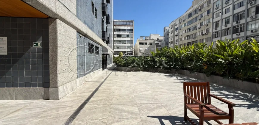 Apartamento à Venda em Ipanema com 76 m², Vista para o Cristo Redentor e Lazer Completo