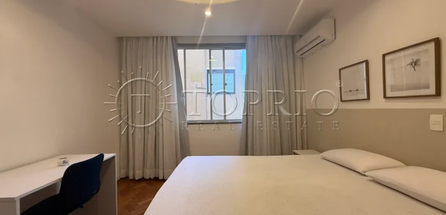 Apartamento à Venda em Ipanema com 180 m² e Vista Panorâmica para o Mar