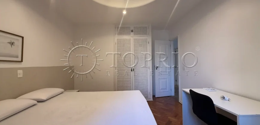 Apartamento à Venda em Ipanema com 180 m² e Vista Panorâmica para o Mar