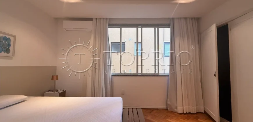 Apartamento à Venda em Ipanema com 180 m² e Vista Panorâmica para o Mar