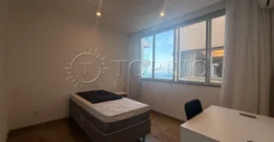 Apartamento à Venda em Ipanema com 180 m² e Vista Panorâmica para o Mar