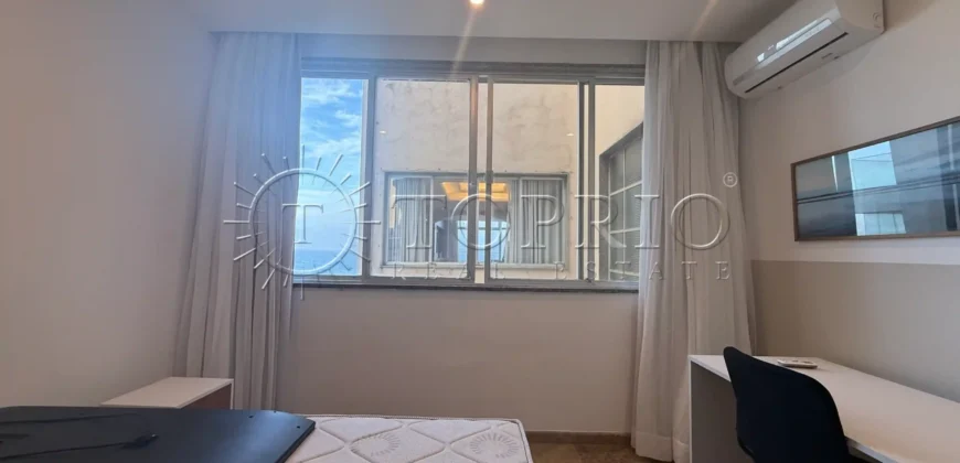 Apartamento à Venda em Ipanema com 180 m² e Vista Panorâmica para o Mar