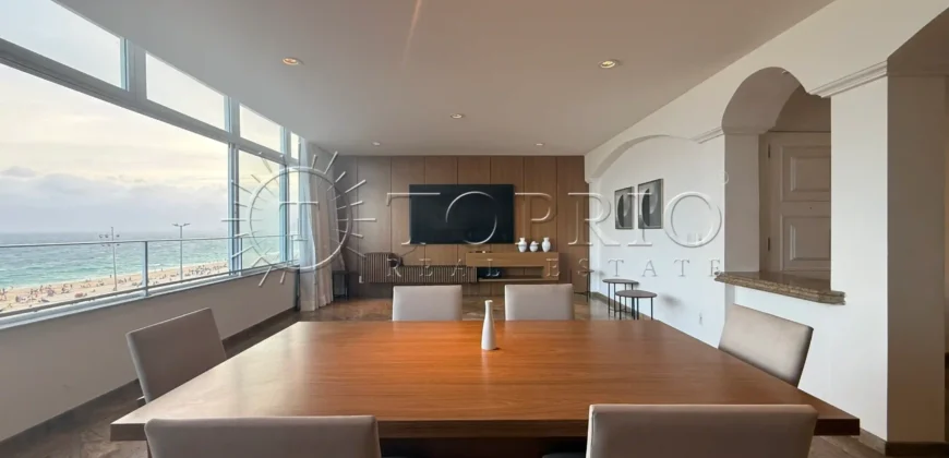 Apartamento à Venda em Ipanema com 180 m² e Vista Panorâmica para o Mar