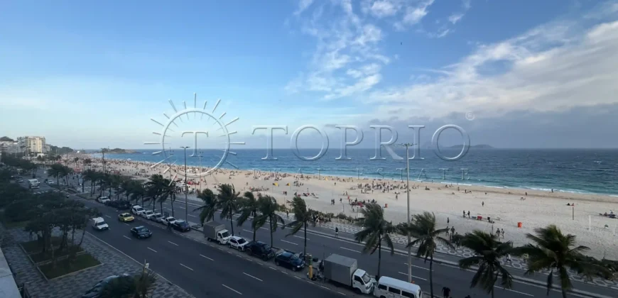 Apartamento à Venda em Ipanema com 180 m² e Vista Panorâmica para o Mar