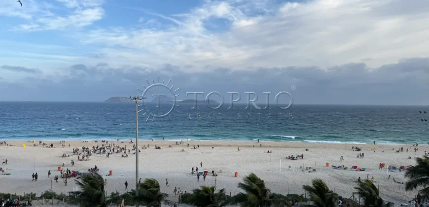 Apartamento à Venda em Ipanema com 180 m² e Vista Panorâmica para o Mar