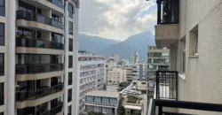 Apartamento à Venda em Ipanema com 86 m², Reformado, 2 Suítes e Lazer Completo