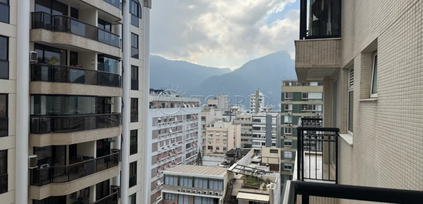 Apartamento à Venda em Ipanema com 86 m², Reformado, 2 Suítes e Lazer Completo