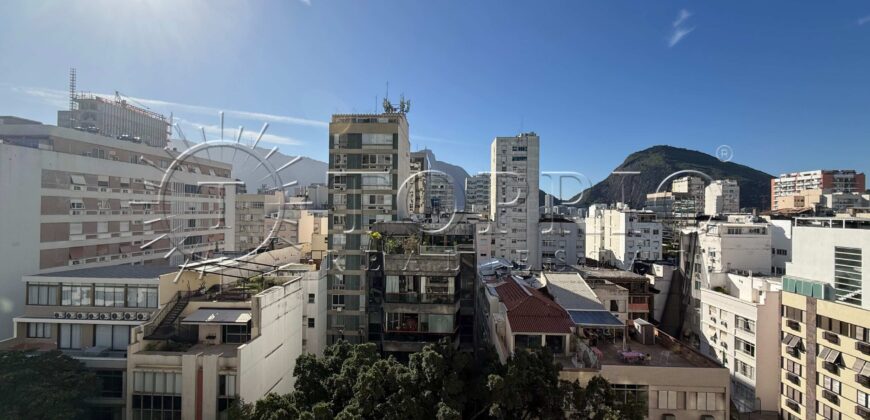 Apartamento à Venda em Ipanema com 86m², 2 Suítes e Vista Lateral para o Mar