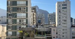 Apartamento à Venda em Ipanema com 86m², 2 Suítes e Vista Lateral para o Mar