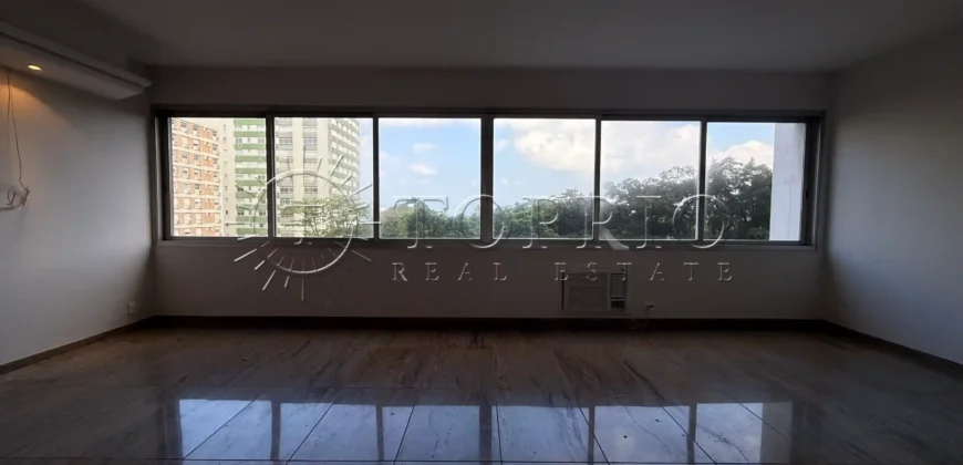 Apartamento à Venda em Ipanema com 157 m², 3 Quartos, 2 Vagas e Sol da Manhã