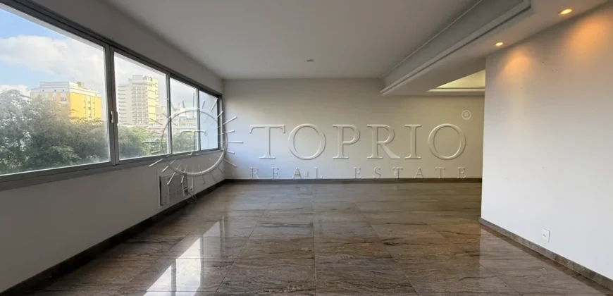 Apartamento à Venda em Ipanema com 157 m², 3 Quartos, 2 Vagas e Sol da Manhã