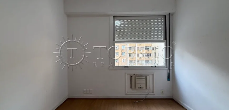 Apartamento à Venda em Ipanema com 157 m², 3 Quartos, 2 Vagas e Sol da Manhã