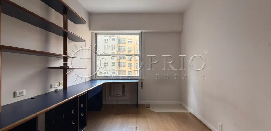Apartamento à Venda em Ipanema com 157 m², 3 Quartos, 2 Vagas e Sol da Manhã
