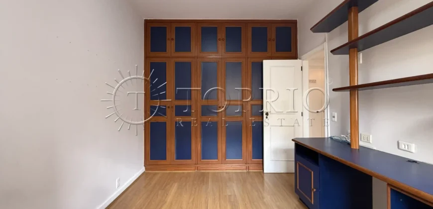 Apartamento à Venda em Ipanema com 157 m², 3 Quartos, 2 Vagas e Sol da Manhã