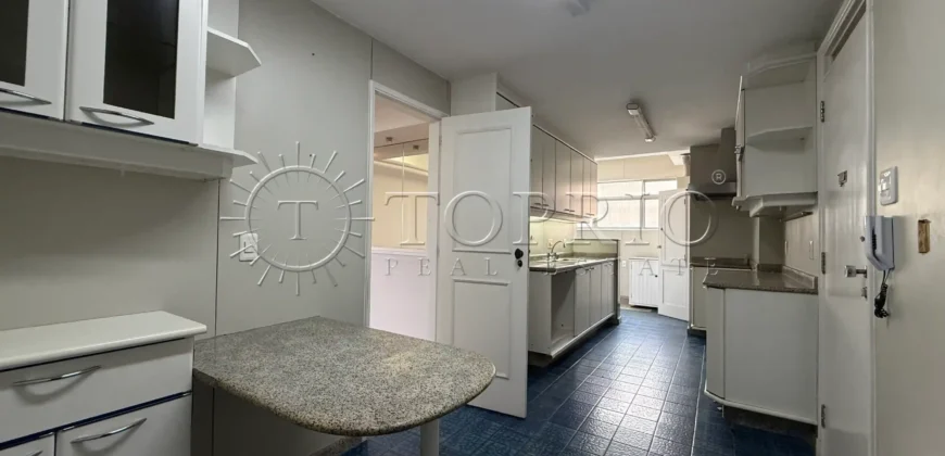 Apartamento à Venda em Ipanema com 157 m², 3 Quartos, 2 Vagas e Sol da Manhã