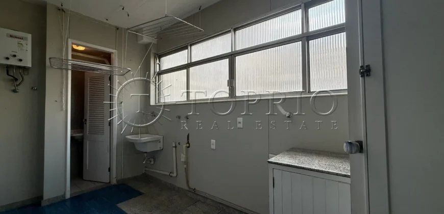 Apartamento à Venda em Ipanema com 157 m², 3 Quartos, 2 Vagas e Sol da Manhã