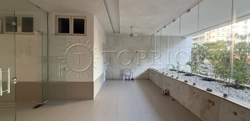 Apartamento à Venda em Ipanema com 157 m², 3 Quartos, 2 Vagas e Sol da Manhã