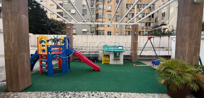 Apartamento à Venda em Ipanema com 157 m², 3 Quartos, 2 Vagas e Sol da Manhã