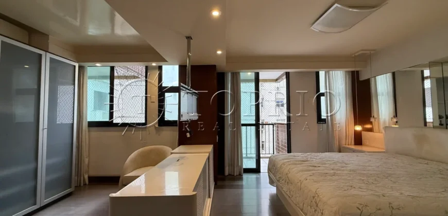 Apartamento à Venda no Leblon com 209 m², Varandão e 3 Vagas