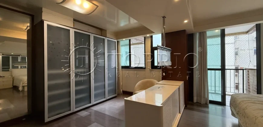 Apartamento à Venda no Leblon com 209 m², Varandão e 3 Vagas