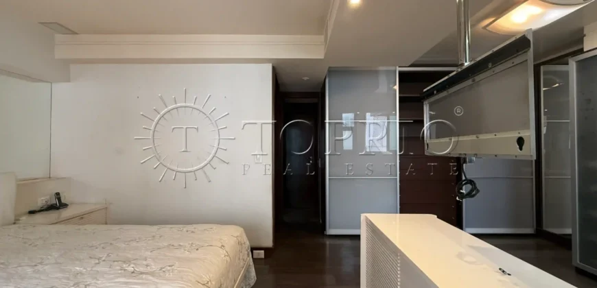 Apartamento à Venda no Leblon com 209 m², Varandão e 3 Vagas
