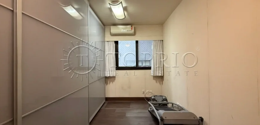 Apartamento à Venda no Leblon com 209 m², Varandão e 3 Vagas
