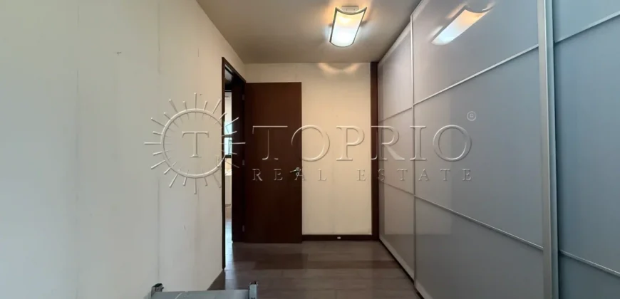 Apartamento à Venda no Leblon com 209 m², Varandão e 3 Vagas