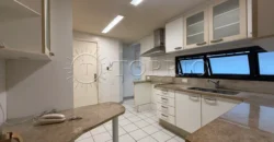 Apartamento à Venda no Leblon com 209 m², Varandão e 3 Vagas