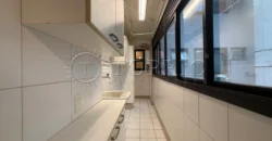Apartamento à Venda no Leblon com 209 m², Varandão e 3 Vagas