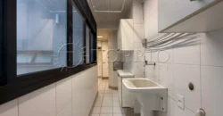 Apartamento à Venda no Leblon com 209 m², Varandão e 3 Vagas