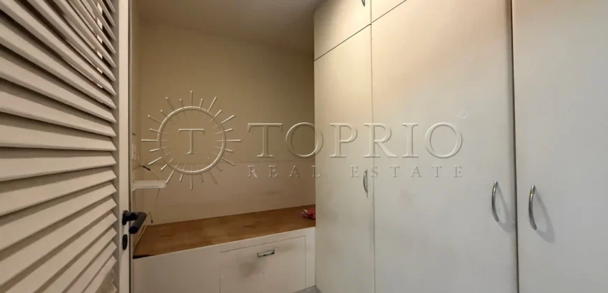 Apartamento à Venda no Leblon com 209 m², Varandão e 3 Vagas